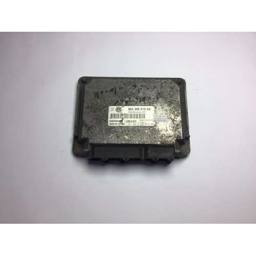 Volkswagen Golf 1.6 Motor Beyni 06A906019AK 5WP437103