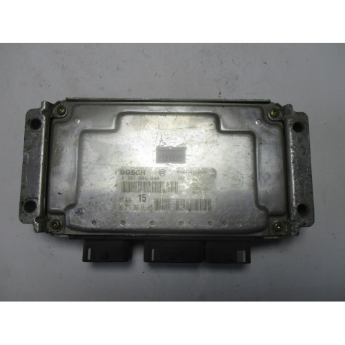 Citroen Saxo Motor Beyni 0261206246 M7.4.4 9648484380