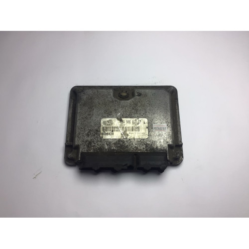 Volkswagen Bora 1.4  Motor Beyni 06A906018EF 0261206324