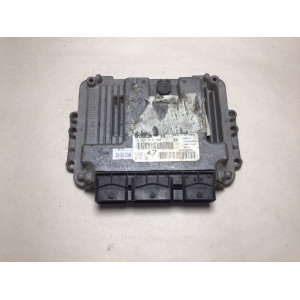 Peugeot 307 1.4 Motor Beyni 9647158180 0281010390 EDC16C3
