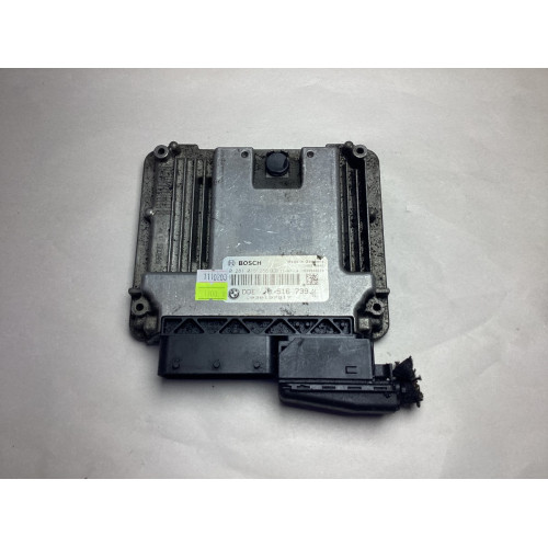 BMW 3.30 Motor Beyni 0281018288 DDE8516739