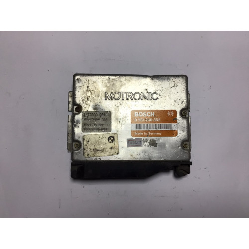 Bmw 740 E32-31 Motor Beyni 0261200352 1738703001 