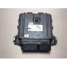 Mercedes Motor W176 A200 Beyni 0261S08233 A2709000900 MED17.7.2