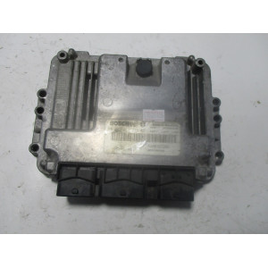 Renault Kango Scenic 1.9 DCI Motor Beyni 0281011776 8200391966 8200386508 