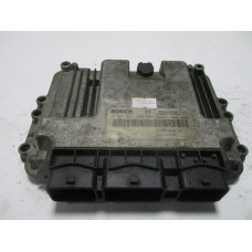 Renault Megane 1.9 Motor Beyni 0281011276 8200305678 8200304606 