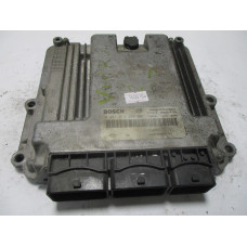 Renault Trafic Opel Vivaro 2.0 DCI Motor Beyni 0281014208 8200666516 8200752059