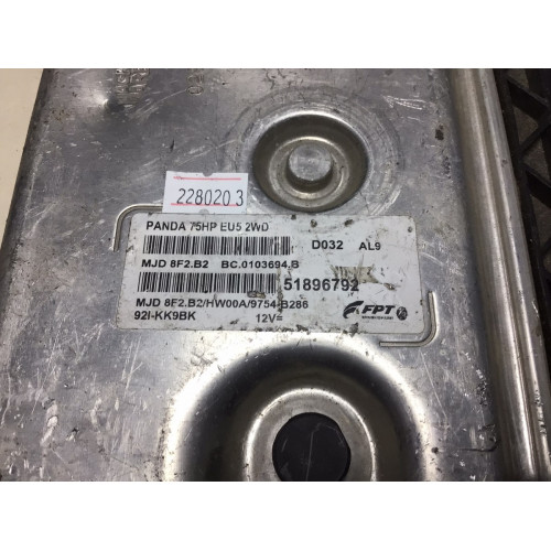 Fiat Panda 1.3 Motor Beyni HW00A MJD8F2.B2 51896792