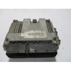 Opel Astra H 1.7 Motor Beyni 0281011943 55556829