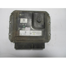 Opel Astra 1.7 Motor Beyni 55571776 MB275800-9541 NF