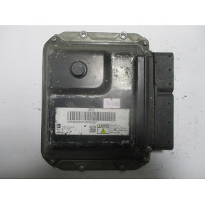 Opel Astra 1.7 Motor Beyni 55577647 MB275800-8884