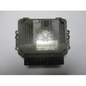 Opel Astra Motor Beyni 0281015767 55570807
