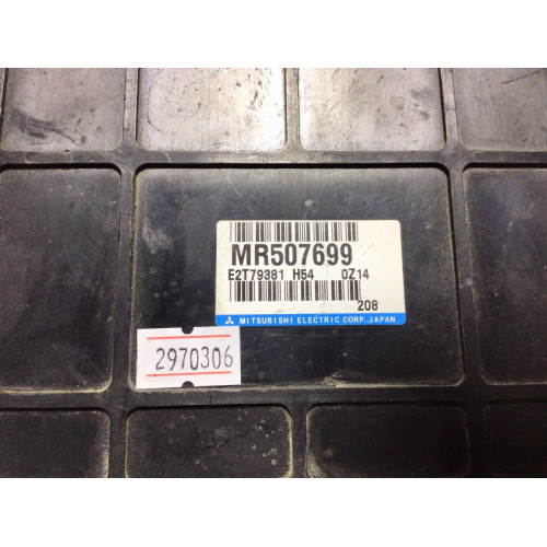 Mitsubishi Montero Motor Beyni MR507699 E2T79381