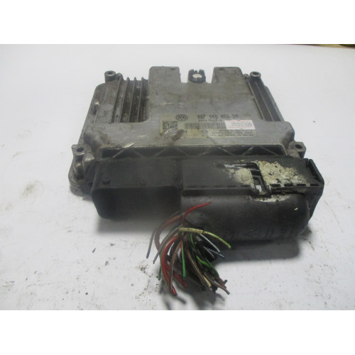 Volkswagen Golf 2.0 Motor Beyni MED9.5.10 0261S02155 06F906056DN