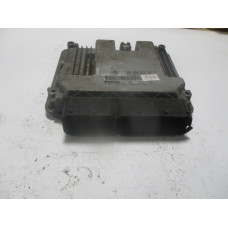 Volkswagen Passat 2.0 Motor Beyni MED9.5.10 0261S02088 06F906056CS