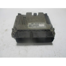Volkswagen Golf 2.0 Motor Beyni MED9.5.10 0261S02264 06F906056FG