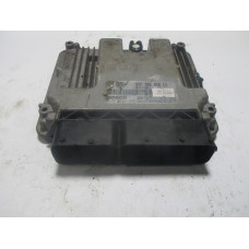 Volkswagen Golf 2.0 Motor Beyni MED9.5.10 0261S02088 06F906056CS