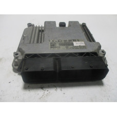 Audi A3 2.0 Motor Beyni Med9.5.10 0261S02153 06F906056DL