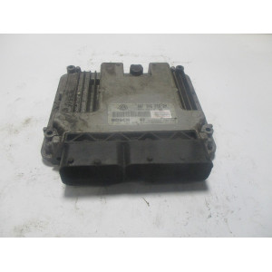Volkswagen Passat 2.0 Motor Beyni MED9.5.10 0261S02098 06F906056DH