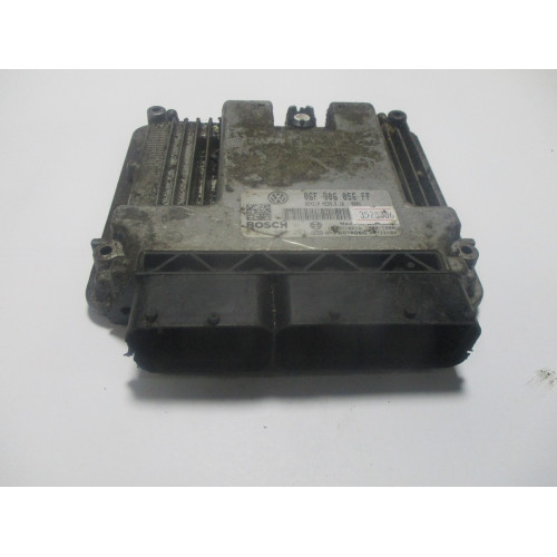 Volkswagen Golf 2.0 Motor Beyni MED9.5.10 0261S02263 06F906056FF