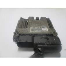 Volkswagen Touran 2.0 Motor Beyni MED9.5.10 0261S02100 06F906056DJ