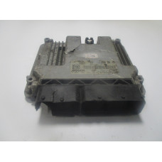 Volkswagen Golf 2.0 Motor Beyni MED9.5.10 0261S02155 06F906056DN