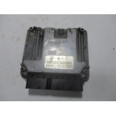 Volkswagen Golf 1.6 Motor Beyni Med9.5.10 0261S02007 03C906056A 5 Adet Pimi Kırık