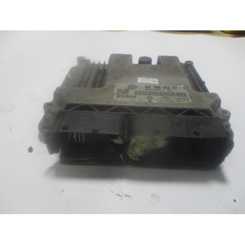 Volkswagen Touran 2.0 Motor Beyni MED9.5.10 0261S02247 06F906056EM