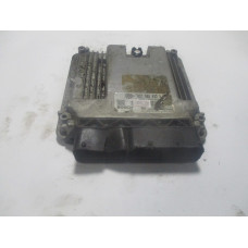 Volkswagen Golf 1.4 Motor Beyni Med17.5.1 0261201771 03C906032P