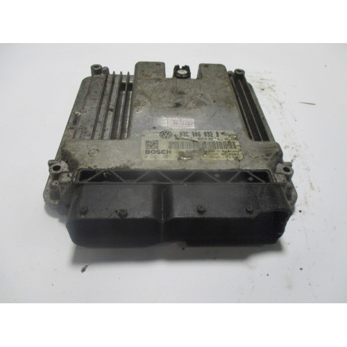 Volkswagen Golf 1.4 Motor Beyni Med17.5.1 0261201320 03C906032B