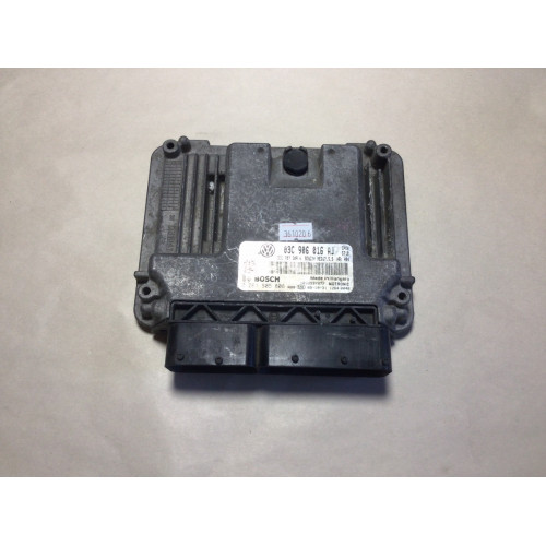 Volkswagen Golf 1.4 Motor Beyni 0261S05808 03C906016AJ