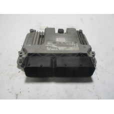Volkswagen Golf 2.0 Motor Beyni 0281016404 03L906018AT