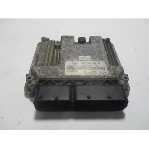 Volkswagen Golf 2.0 Motor Beyni MED9.5.10 0261S02129 06F906056AS