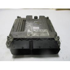 Volkswagen Golf Motor Beyni MED9.1 0261S02301 1K0907115H