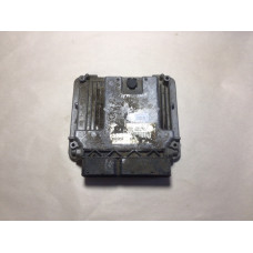 Volkswagen Golf 1.6 Motor Beyni 0261S02184 03C906056CF