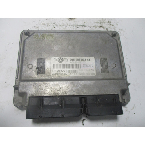 Volkswagen Passat 2.0 Motor Beyni SIMOS3.3A 5WP4013205 06B906033AE