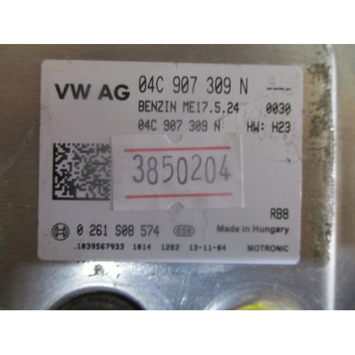 Volkswagen Motor Beyni ME17.5.24 04C907309N 0261S08574