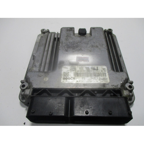 Volkswagen Golf 1.4 Motor Beyni Med17.5.1 0261201320 03C906032B