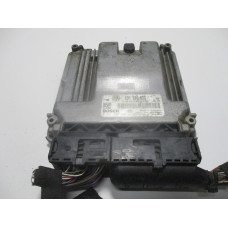 Volkswagen Passat V6 3.2 Motor Beyni 0261S02226 03H906032 MED9.1 