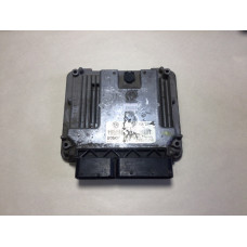 Volkswagen Passat 2.0 Motor Beyni MED9.5.10 0261S02098 06F906056DH
