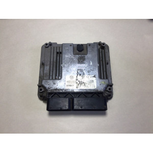Volkswagen Passat 2.0 Motor Beyni MED9.5.10 0261S02098 06F906056DH