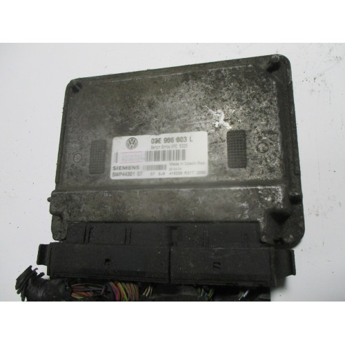 Volkswagen Polo 1.2 Motor Beyni 5WP44301 03E906033L 