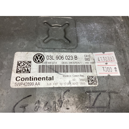 Volkswagen Golf 1.6 TDI Motor Beyni 03L906023B 5WP42899AA 03L906023A PCR2.1
