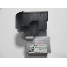 Volkswagen Seat Audi Soğutma Sıvısı Vanası 4M0816682D 