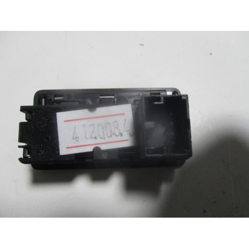 Skoda Octavia SüperB Volkswagen Passat Bagaj Tuşu 3C0959831A
