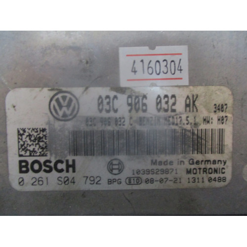 Volkswagen Golf Motor Beyni MED17.5.1 03C906032AK 0261S04792
