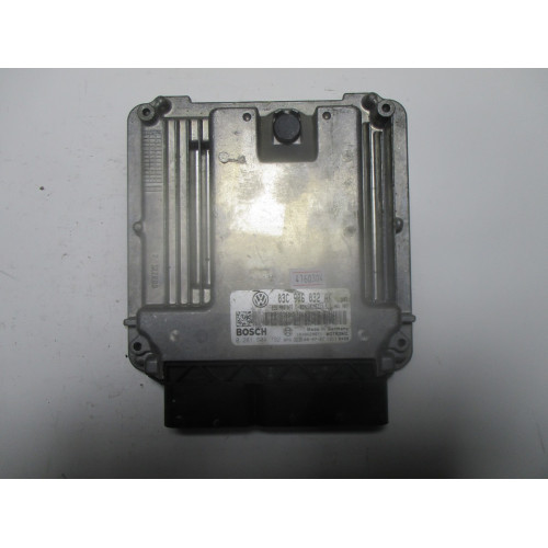 Volkswagen Golf Motor Beyni MED17.5.1 03C906032AK 0261S04792