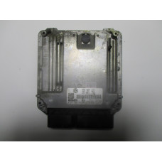 Volkswagen Passat 2.0 Motor Beyni MED9.1 0261S02105 3C0907115