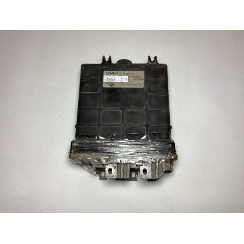 Volkswagen Golf 3 Motor Beyni 037906025T