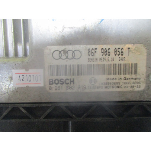 Audi A3 2.0 Motor Beyni Med9.5.10 0261S02019 06F906056T
