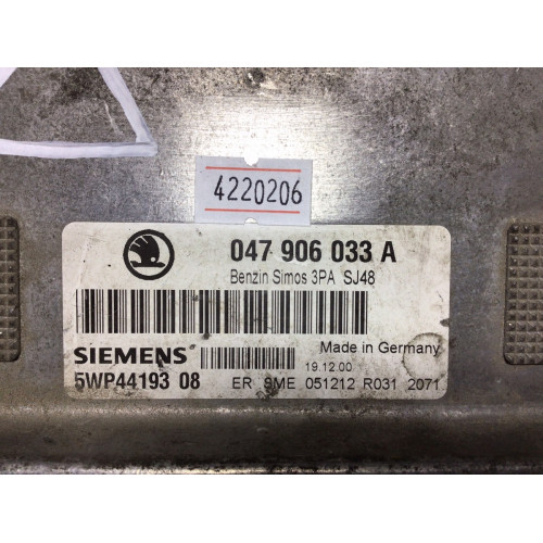 Skoda Fabia 1.4 Motor Beyni SIMOS3PA 5WP4419308 047906033A
